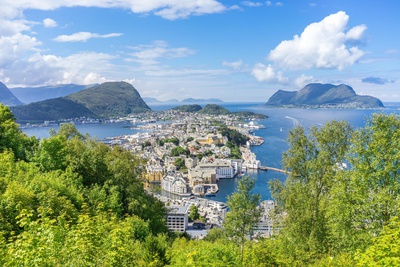 Art nouveau à Alesund et ascension du point de vue de la montagne d'Aksla - Visite à pied